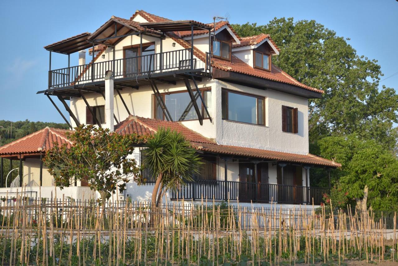 Alexandre Maison Beachfront Gialova Vacation Home Екстериор снимка