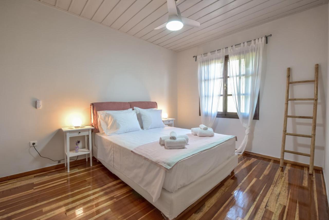 Alexandre Maison Beachfront Gialova Vacation Home Екстериор снимка
